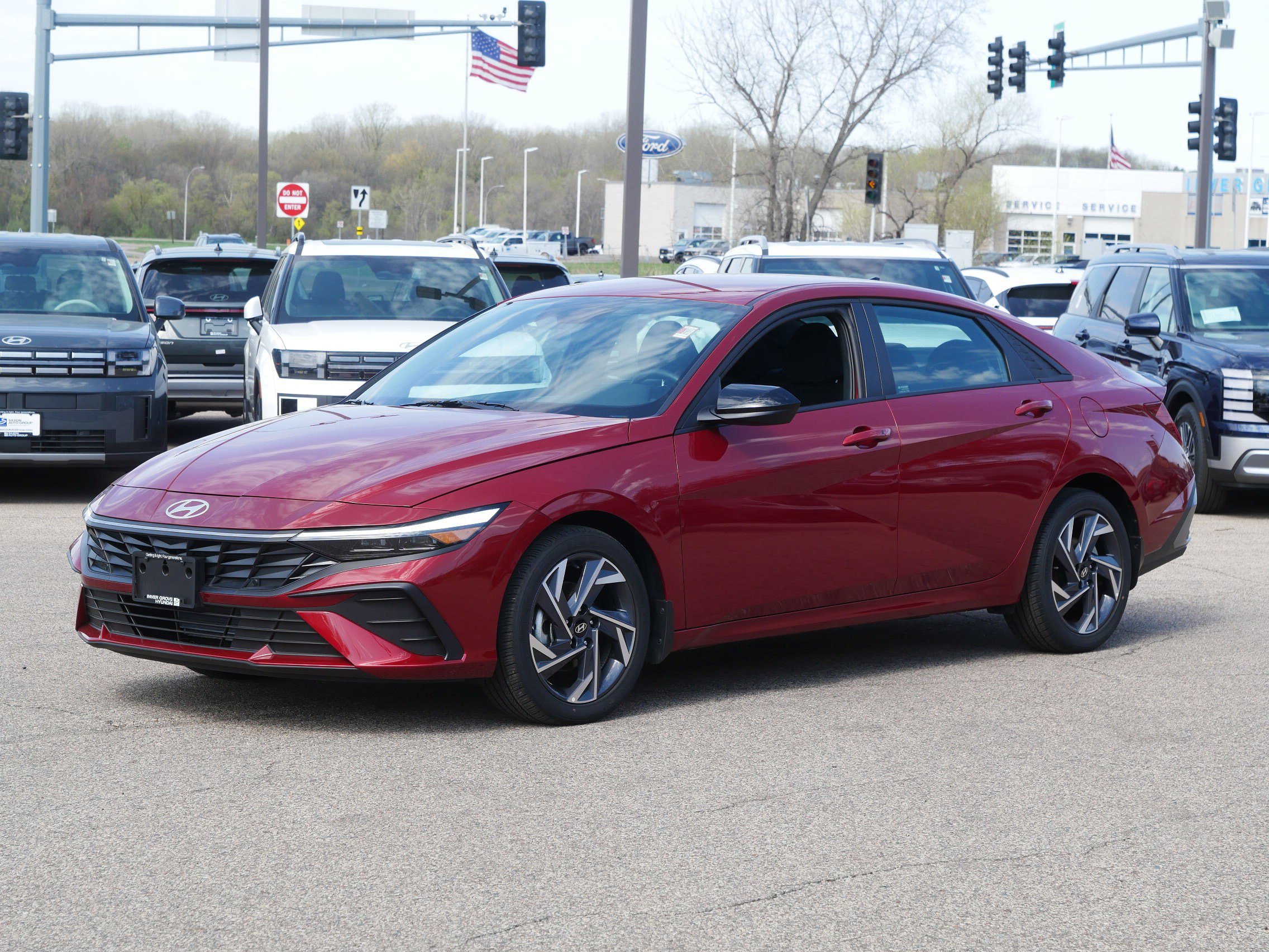 Used 2025 Hyundai Elantra Sport FWD image 2