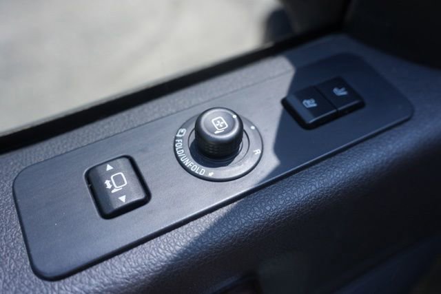 Used 2015 Ford F250 Platinum w/ FX4 Off-Road Package AWD/4WD image 16