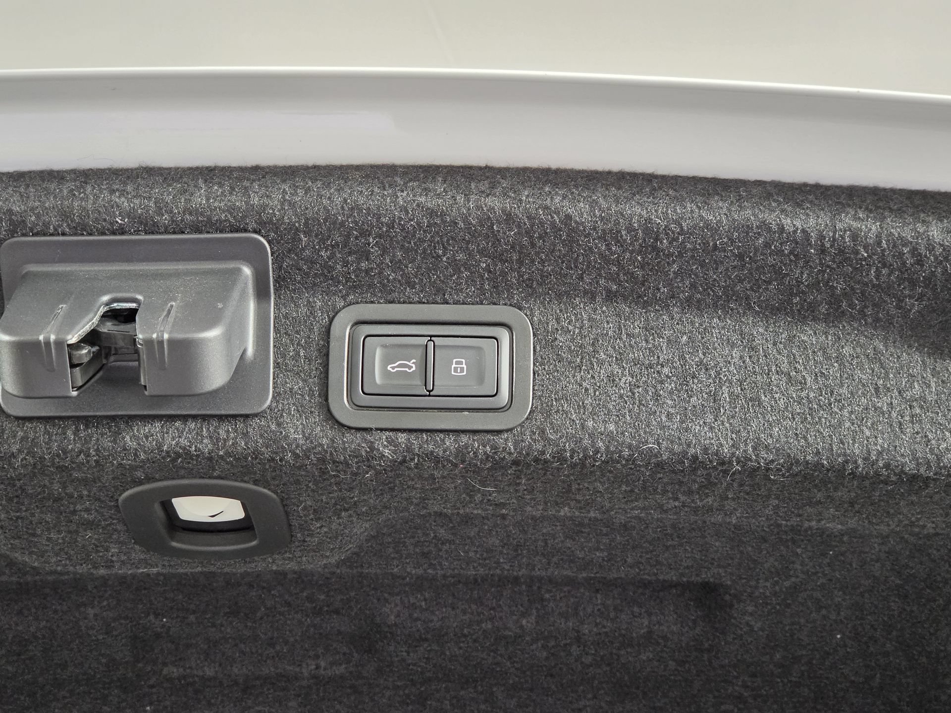 Used 2023 Audi A6 Premium Plus w/ Premium Plus Package AWD/4WD image 14