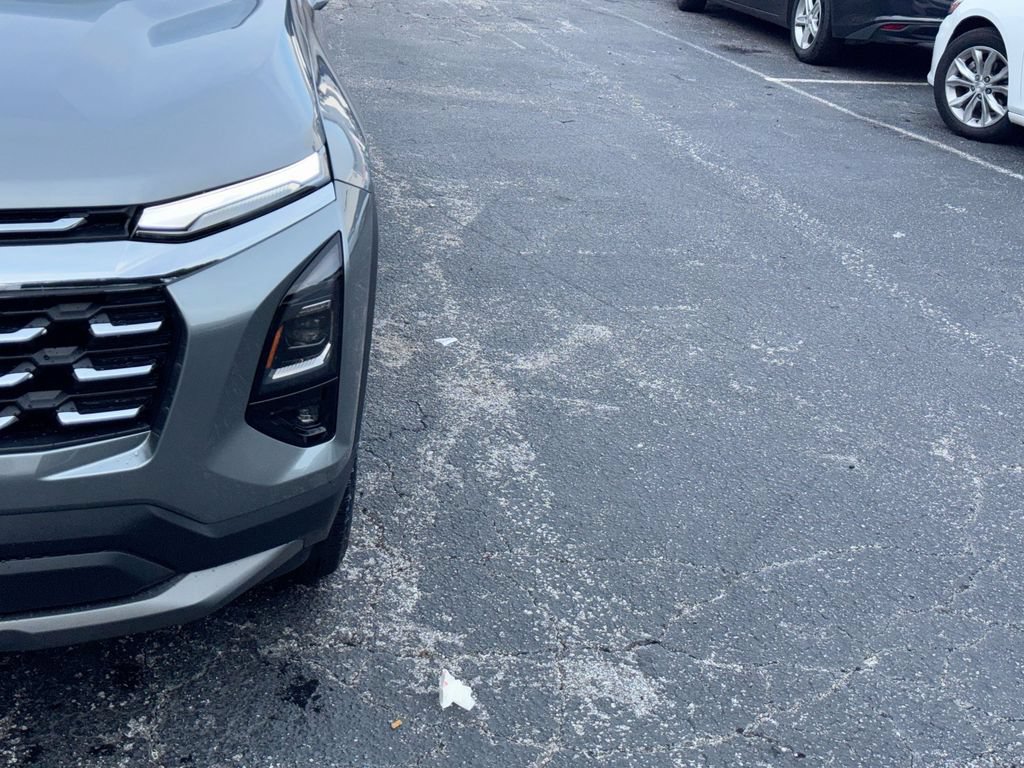 New 2027 Chevrolet Equinox LT w/ Safety and Technology Package FWD image 10