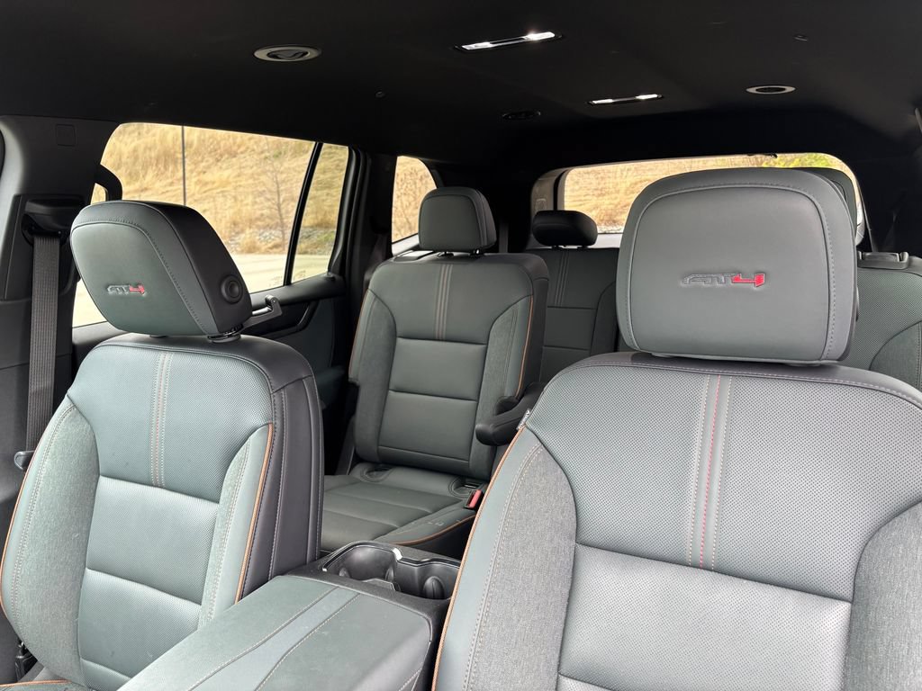 Used 2024 GMC Acadia AT4 w/ Luxury Package AWD/4WD image 23