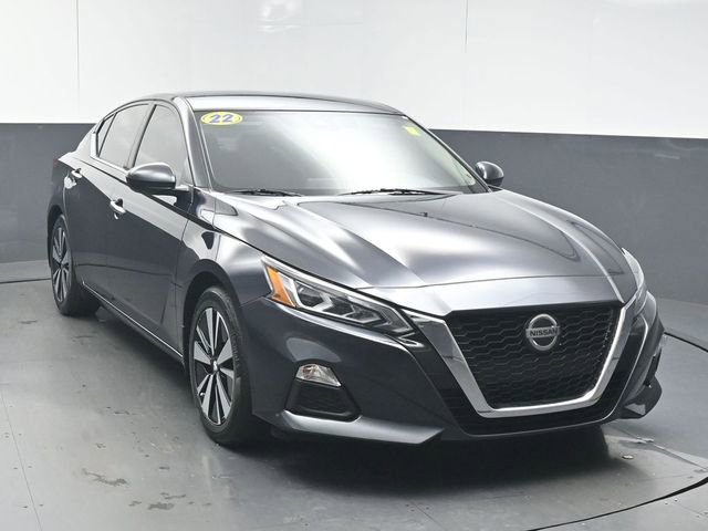 Used 2022 Nissan Altima 2.5 SV image 2