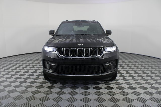 New 2025 Jeep Grand Cherokee Laredo image 26