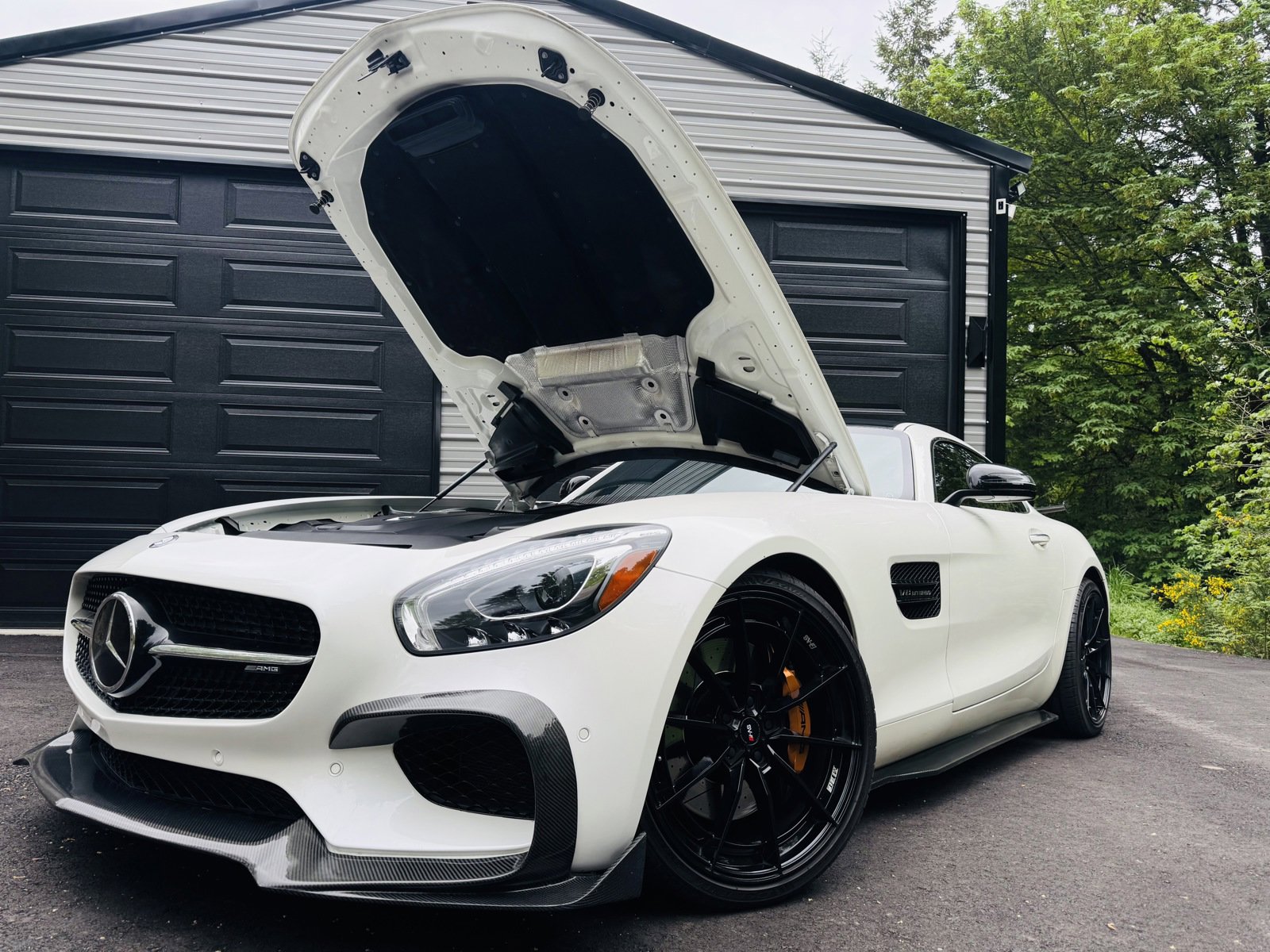 Used 2017 Mercedes-Benz AMG GT Coupe image 4