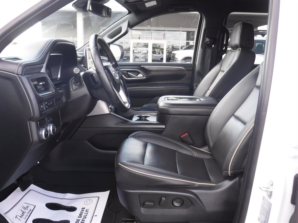 Used 2023 GMC Yukon XL SLT image 13