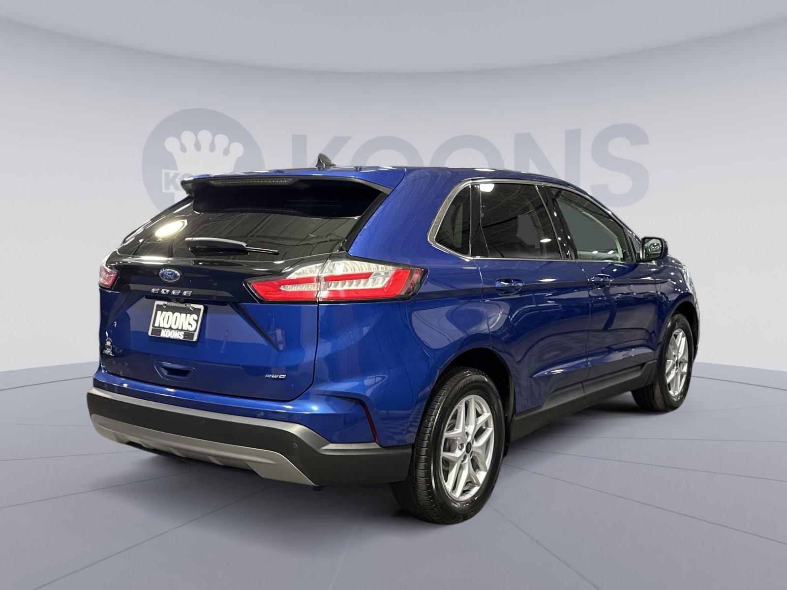 Used 2023 Ford Edge SEL image 7