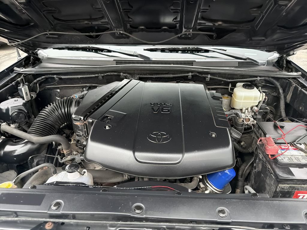 Used 2015 Toyota Tacoma 4x4 Double Cab w/ TRD Off-Road Package image 34