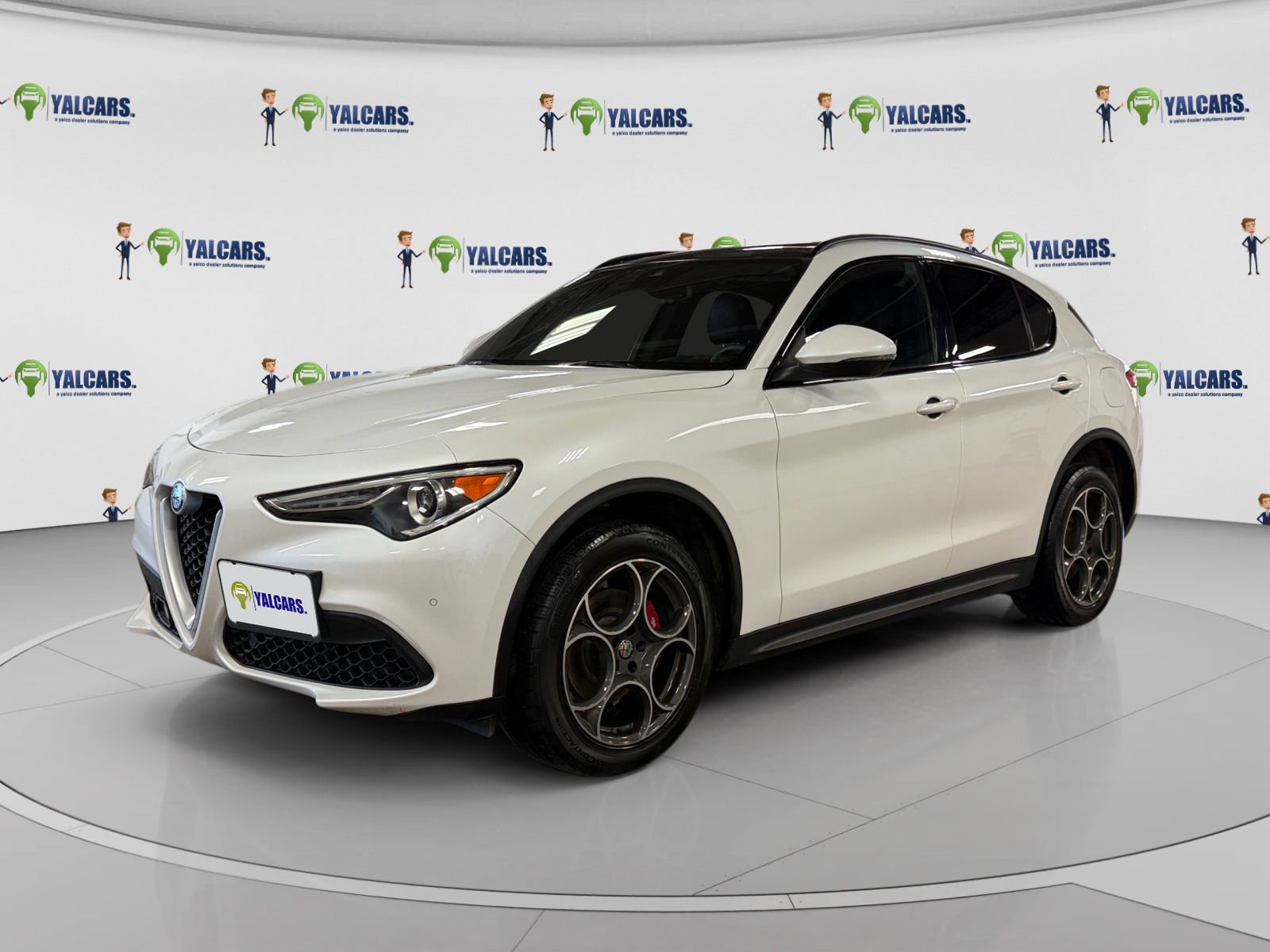 Used 2018 Alfa Romeo Stelvio Ti Sport image 1