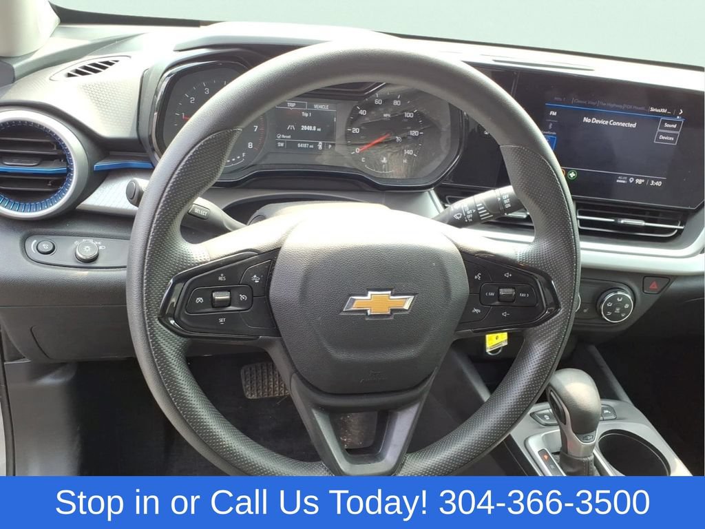 Used 2024 Chevrolet Trax LS w/ LS Convenience Package FWD image 11