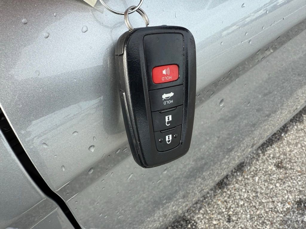 Used 2021 Toyota Camry XLE image 54