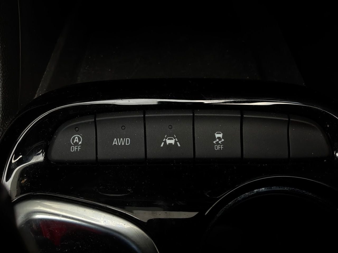 Used 2025 Buick Encore GX Preferred AWD/4WD image 23