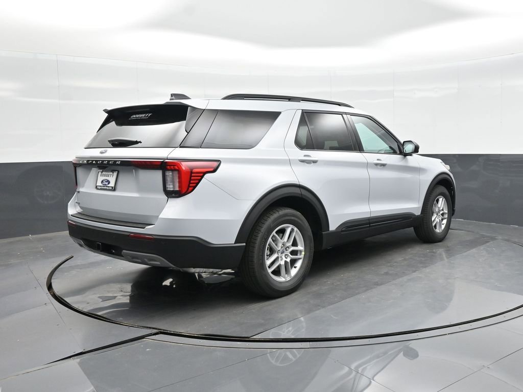New 2026 Ford Explorer Active w/ Active Comfort Package image 7
