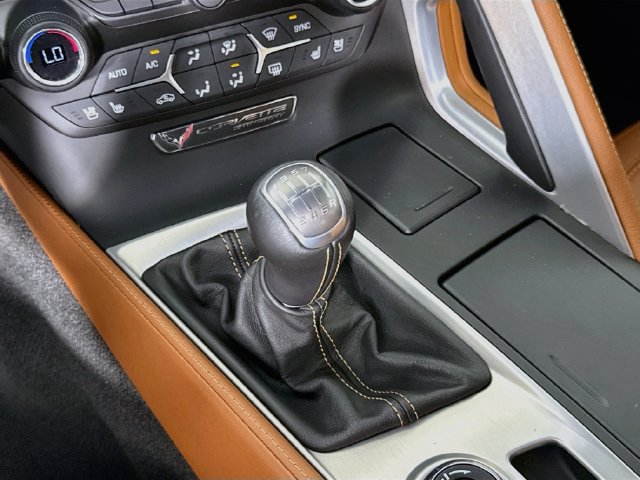 Used 2019 Chevrolet Corvette Stingray Convertible w/ 2LT Preferred Equipment Group RWD image 19