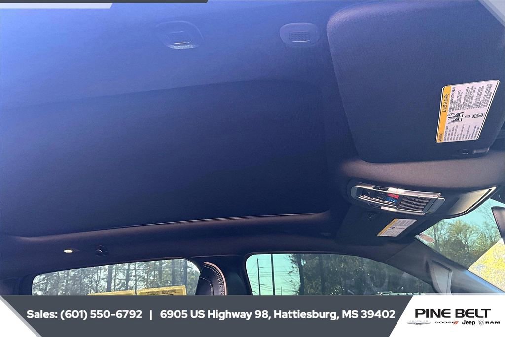 Used 2024 RAM 1500 Laramie image 16