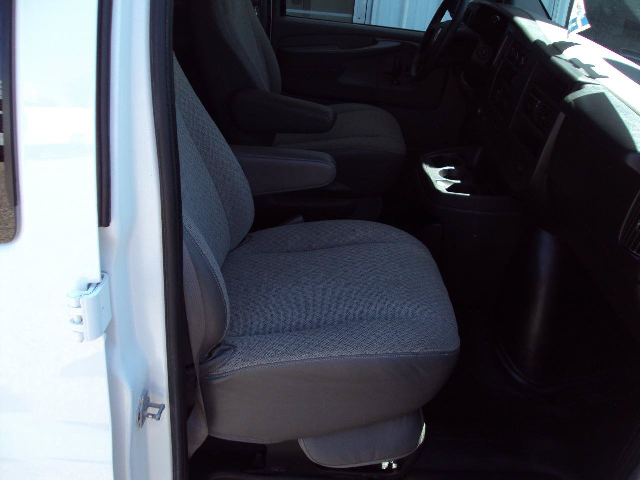 Used 2014 Chevrolet Express 1500 LS AWD/4WD image 13