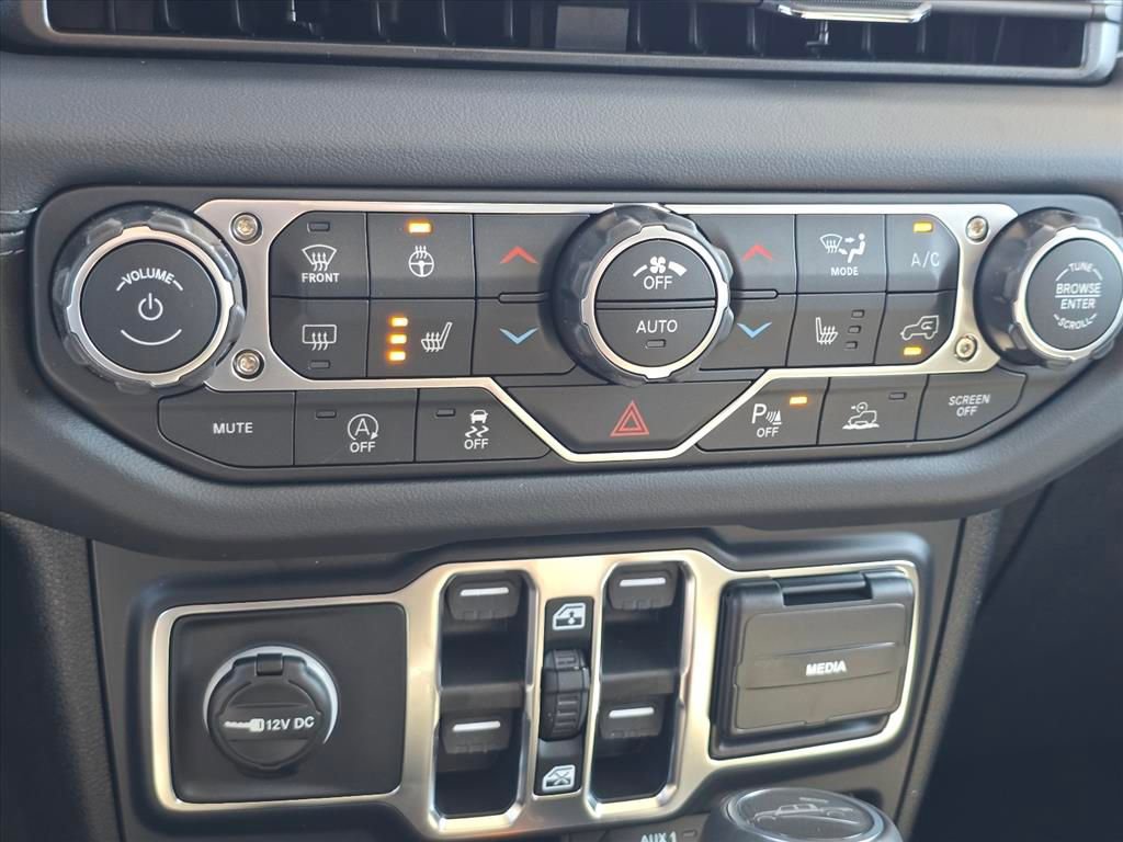 New 2026 Jeep Gladiator Sport image 11