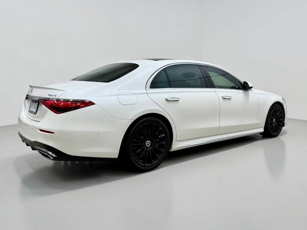 Used 2022 Mercedes-Benz S 500 4MATIC w/ AMG Line Package image 22