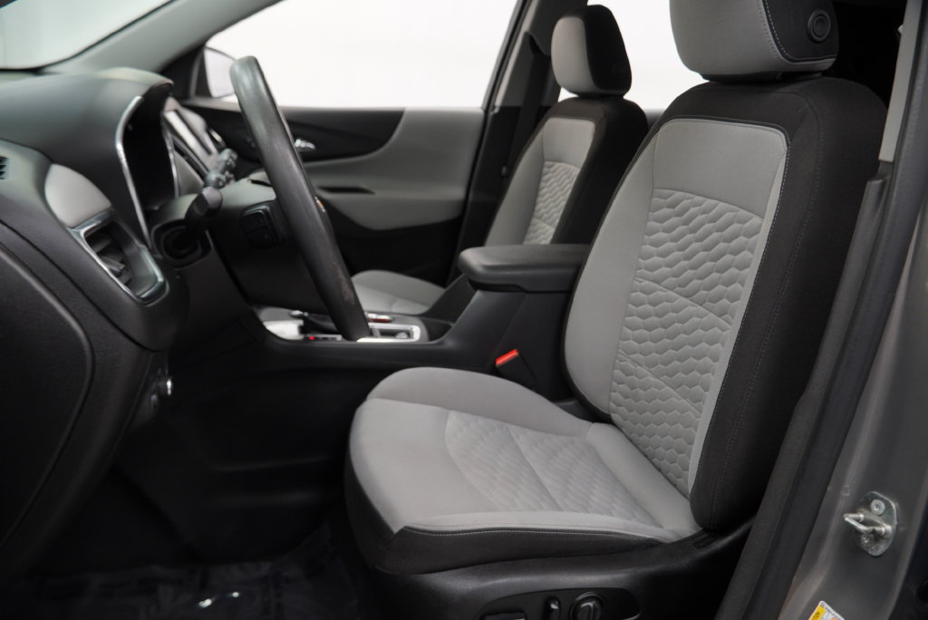 Used 2018 Chevrolet Equinox LT FWD image 4