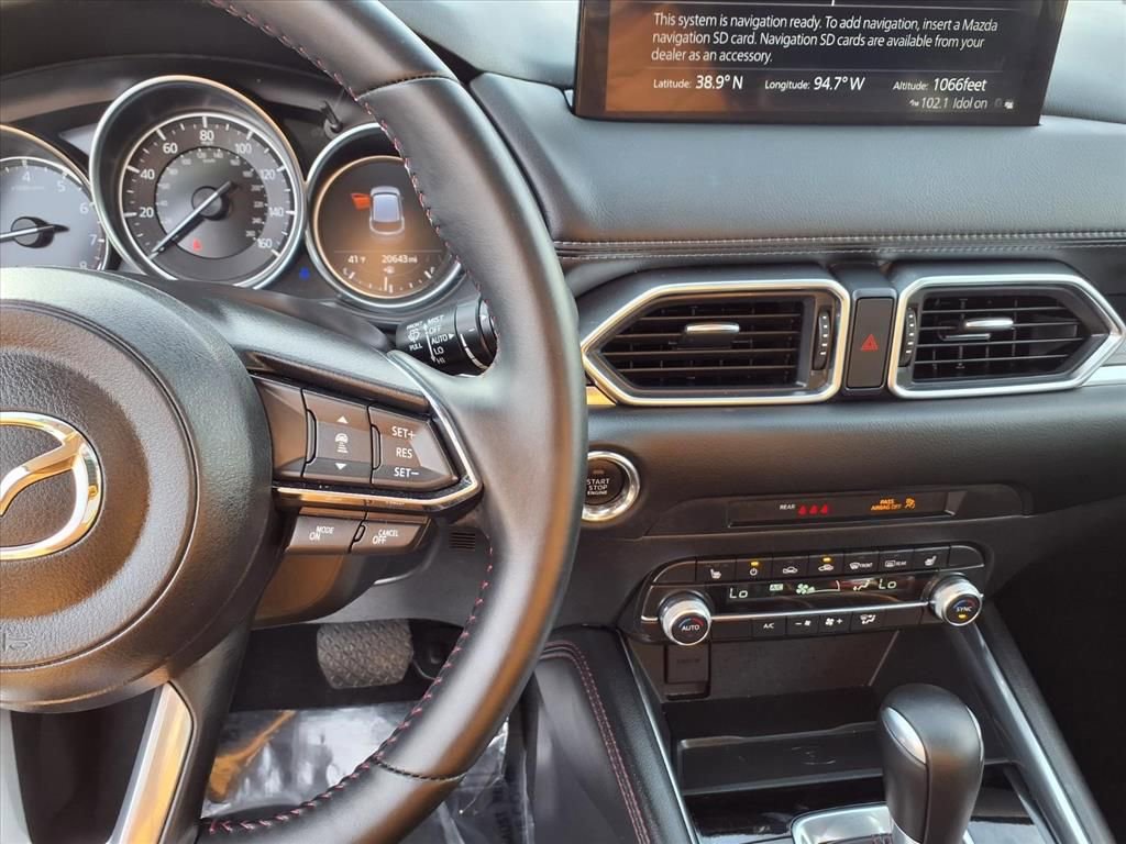 Used 2025 MAZDA CX-5 Carbon Edition image 13