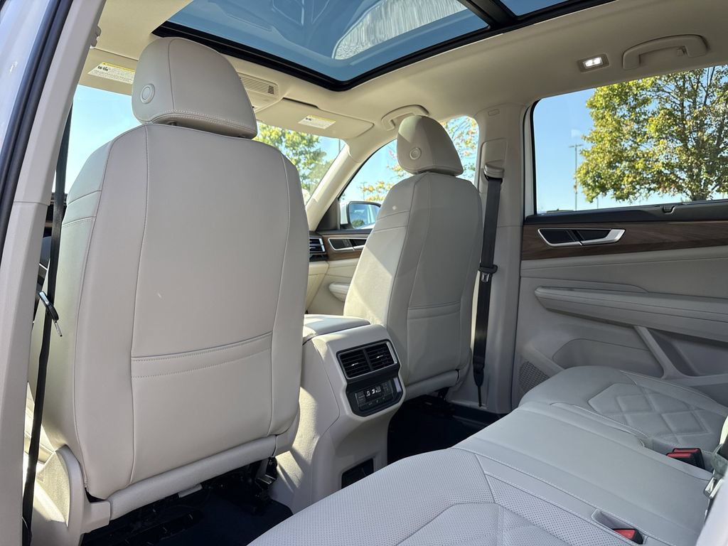 New 2026 Volkswagen Atlas SE FWD image 13