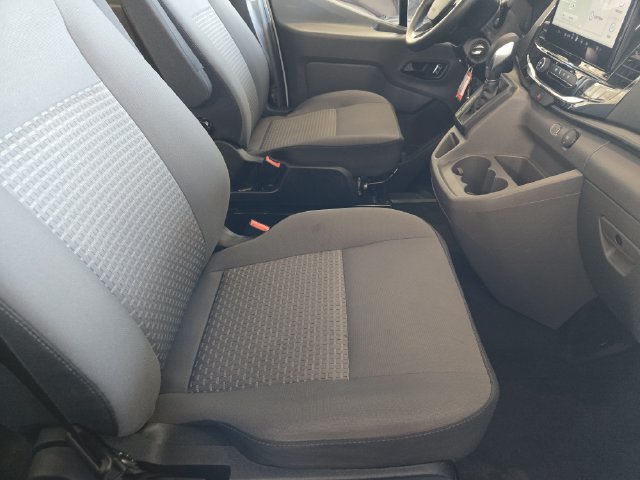 Used 2025 Ford Transit 350 XLT RWD image 17