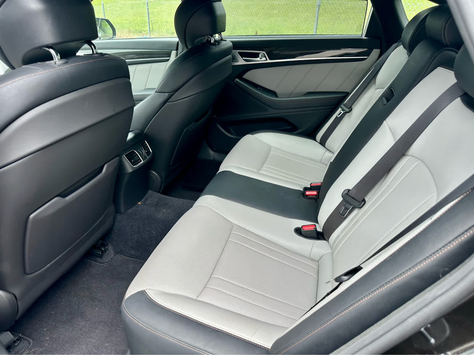 Used 2019 Genesis G80 3.3T Sport RWD image 13