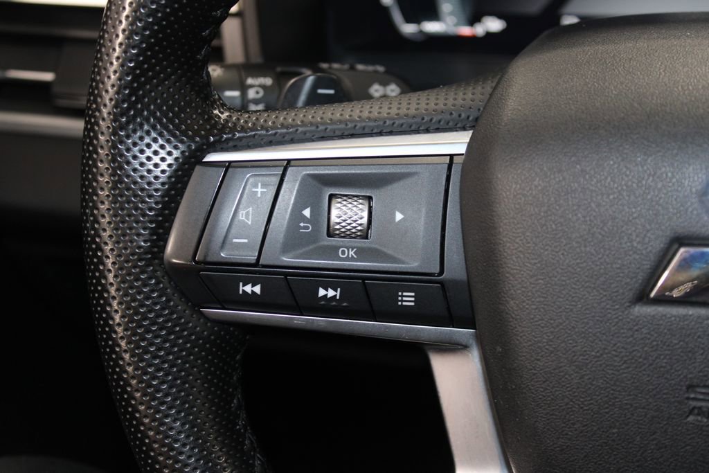 Used 2024 Mitsubishi Outlander 4WD Plug-In Hybrid image 35