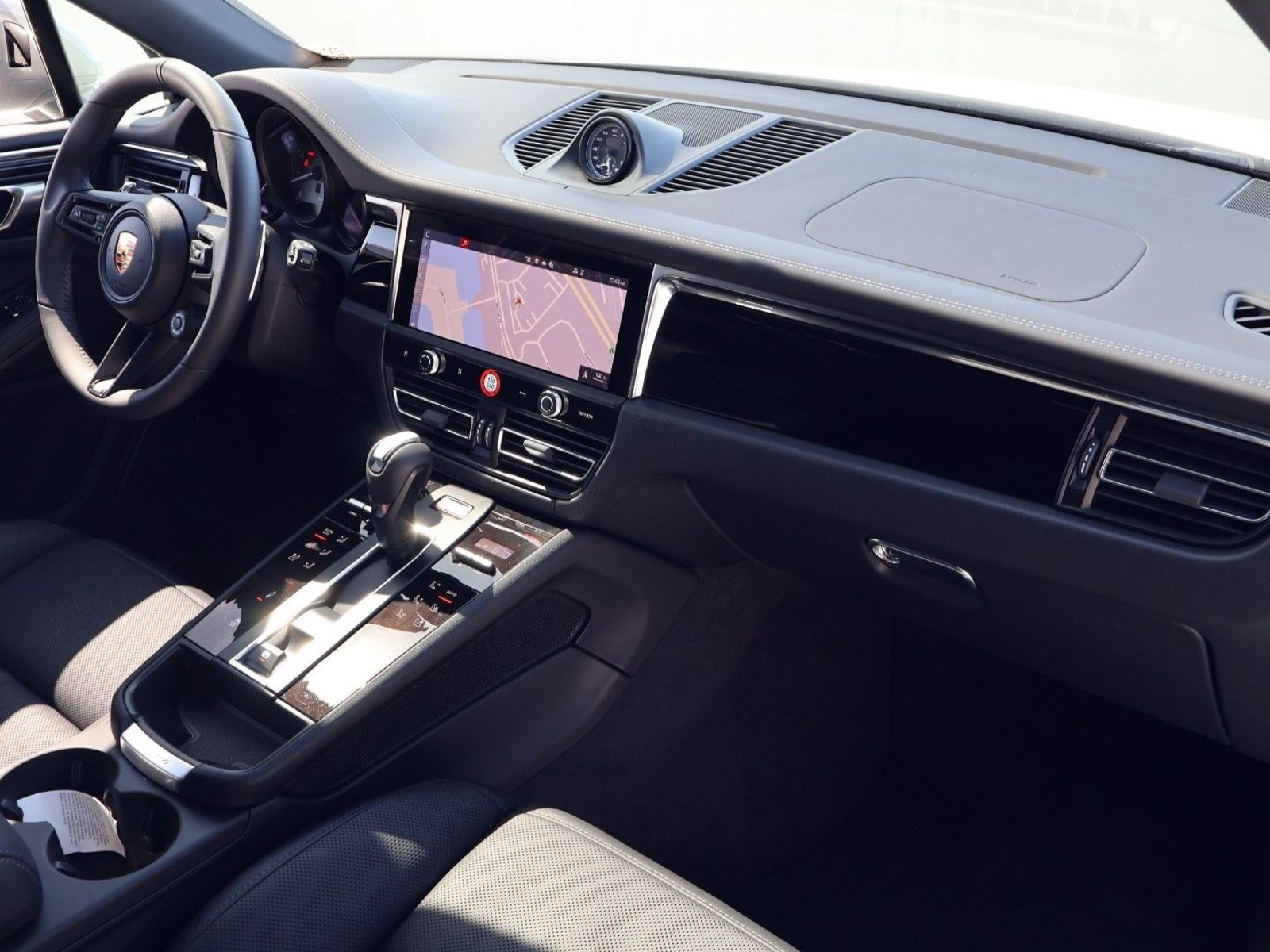 New 2026 Porsche Macan S AWD/4WD image 25