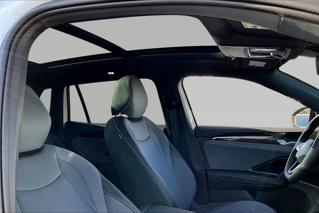 New 2026 Volkswagen Tiguan SE R-Line image 27