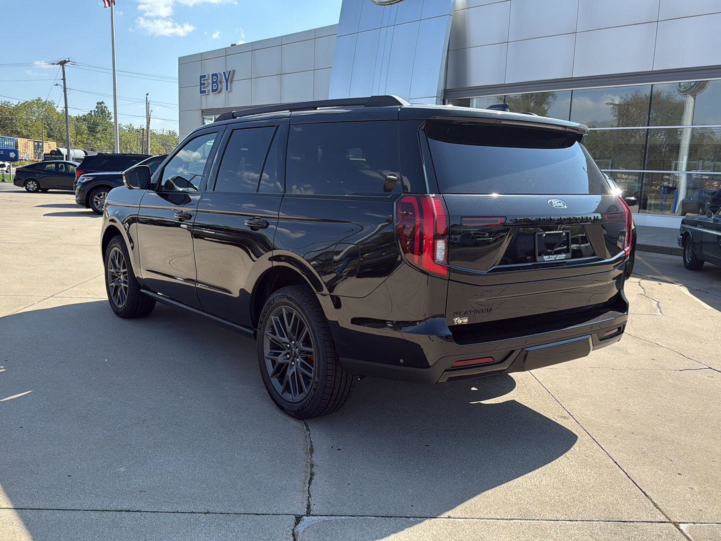 New 2025 Ford Expedition Platinum image 3