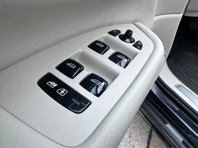 Certified 2023 Volvo XC90 B5 Plus w/ Protection Package Premier AWD/4WD image 19
