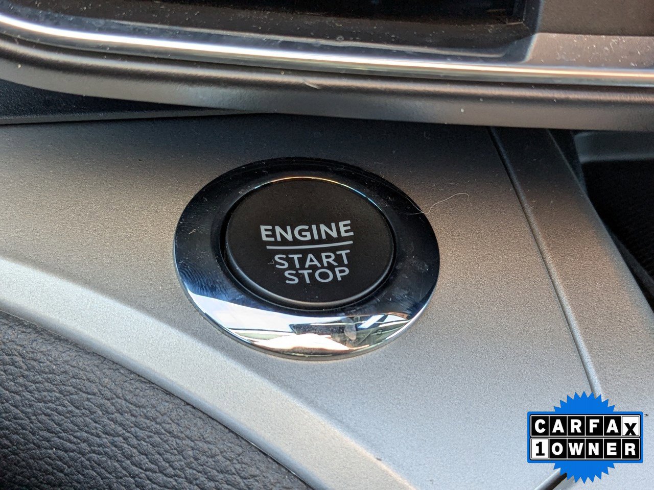 Certified 2022 Ford Explorer XLT w/ Equipment Group 202A image 34