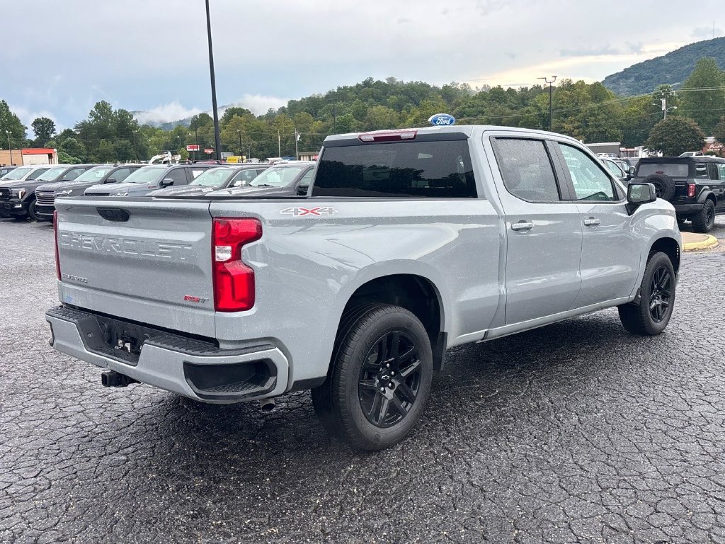 Used 2025 Chevrolet Silverado 1500 RST AWD/4WD image 8
