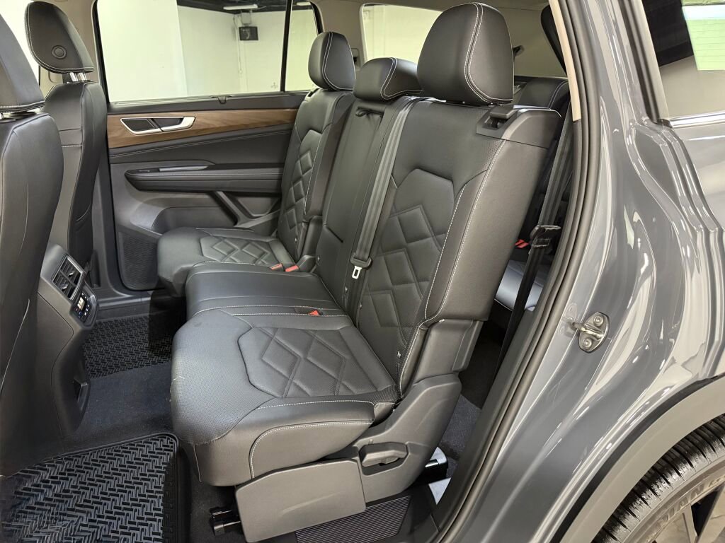 New 2026 Volkswagen Atlas SE image 19