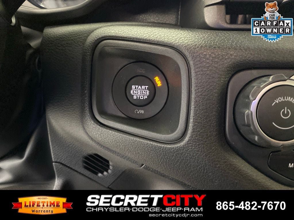 Used 2024 Jeep Wrangler Unlimited AWD/4WD image 16