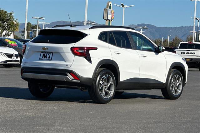 New 2026 Chevrolet Trax LT w/ Driver Confidence Package image 4