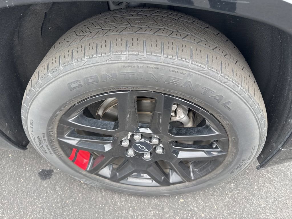 Certified 2023 Chevrolet Traverse Premier w/ Redline Edition FWD image 11