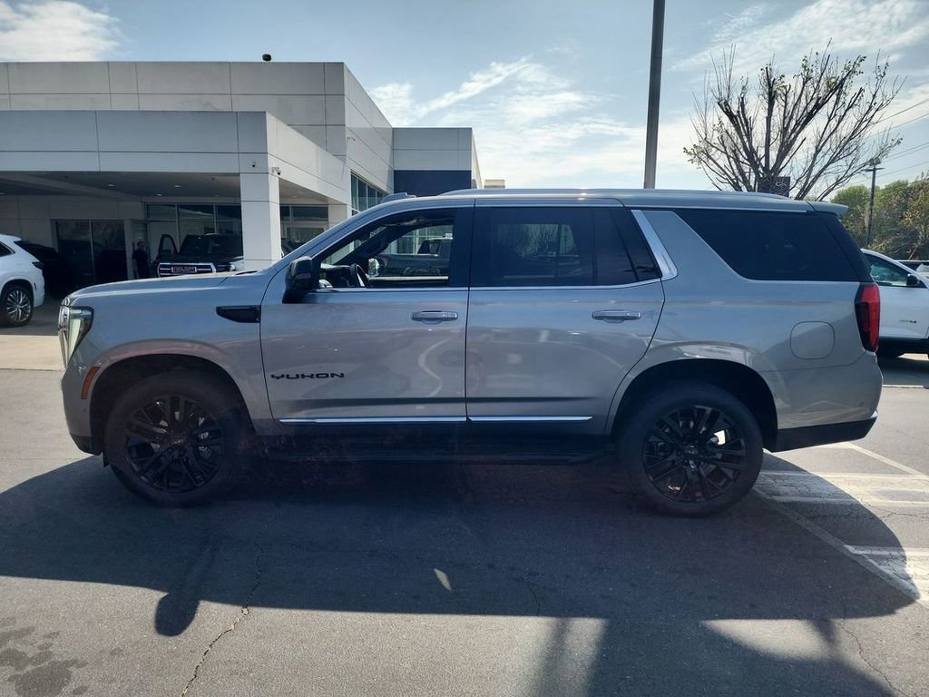 Certified 2025 GMC Yukon Elevation w/ Elevation Premium Package AWD/4WD image 5
