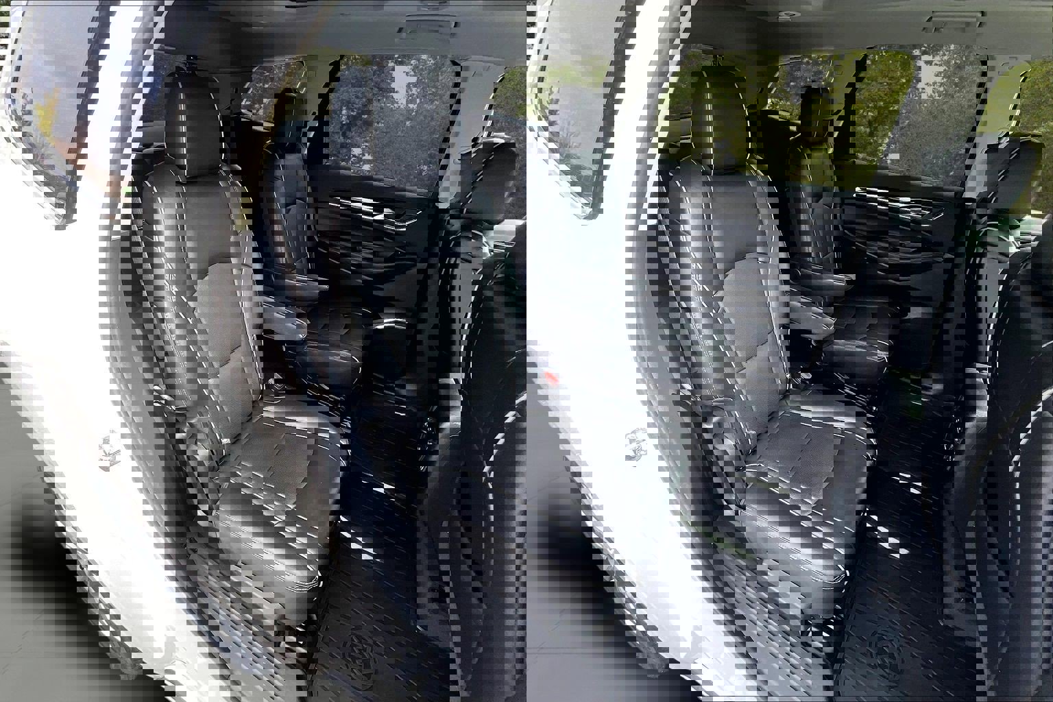 Used 2021 Buick Enclave Avenir w/ Avenir Technology Package image 26