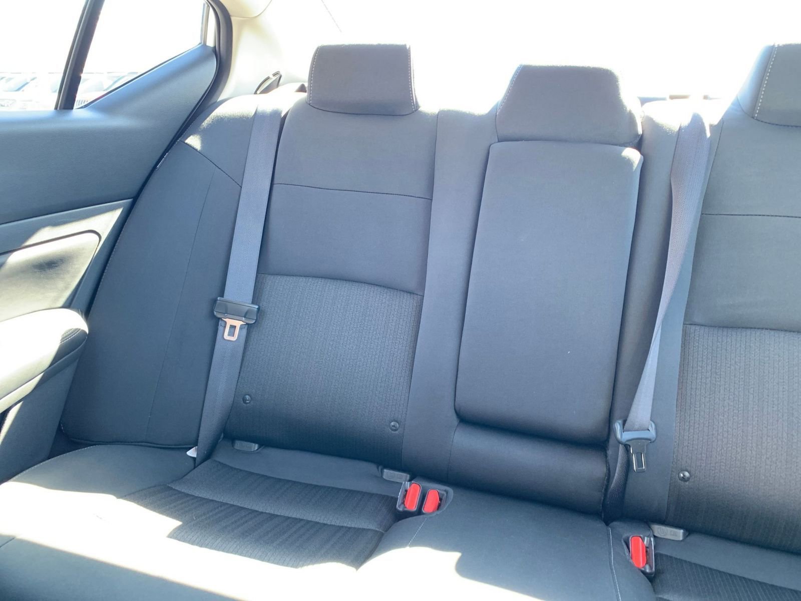 Used 2025 Nissan Altima 2.5 SV image 40