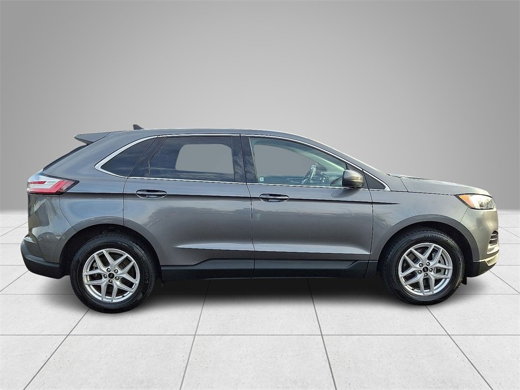 Used 2024 Ford Edge SEL image 7
