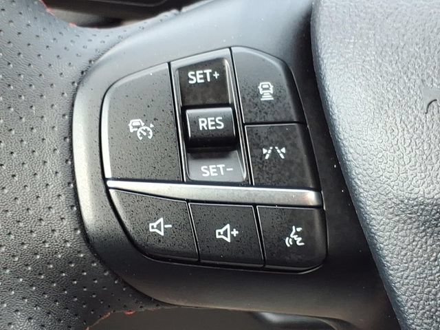 Used 2023 Ford Escape ST-Line w/ Tech Pack #1 AWD/4WD image 26