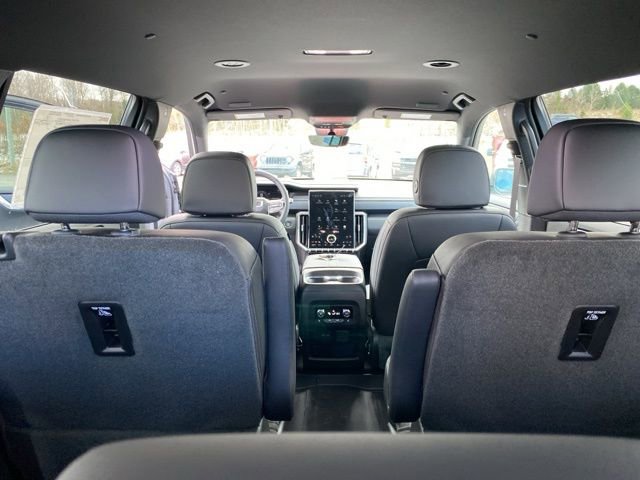 Used 2026 GMC Acadia Elevation w/ Elevation Premium Package image 31