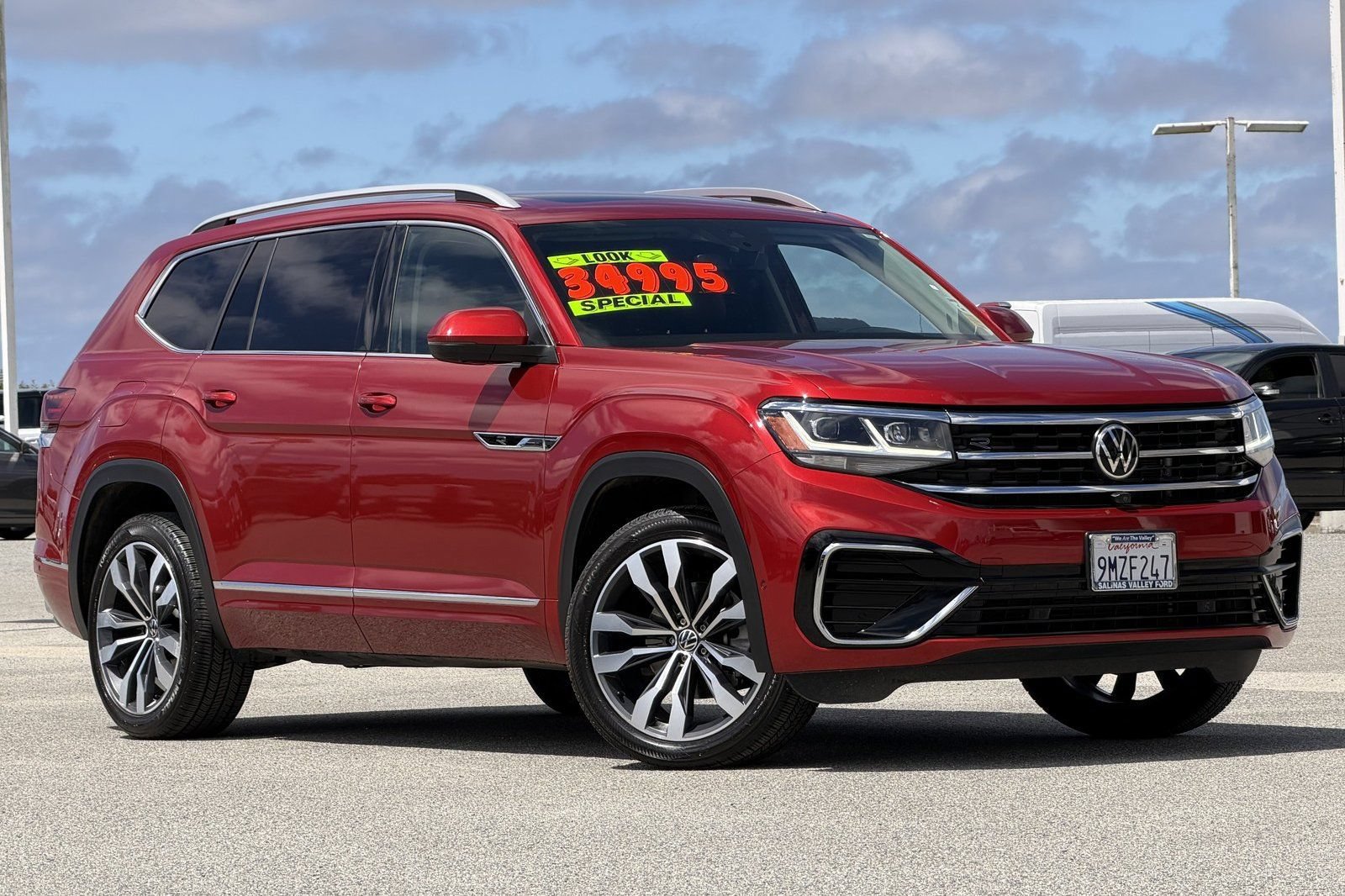 Used 2022 Volkswagen Atlas SEL Premium AWD/4WD image 2
