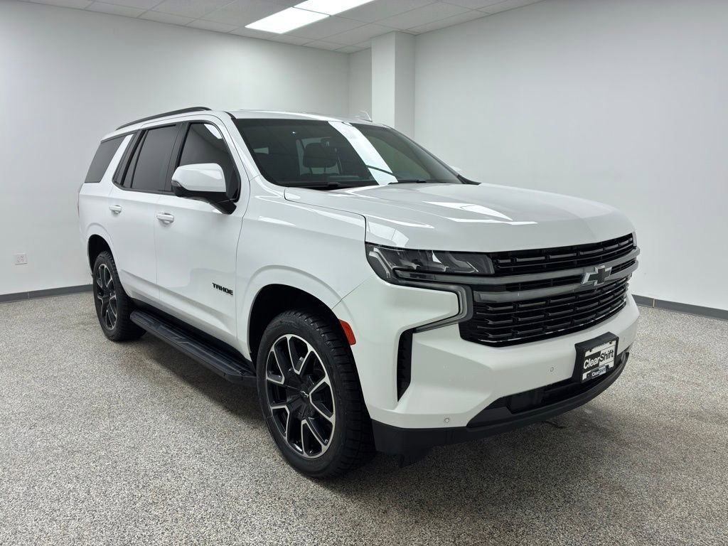 Used 2021 Chevrolet Tahoe RST w/ Luxury Package AWD/4WD image 2
