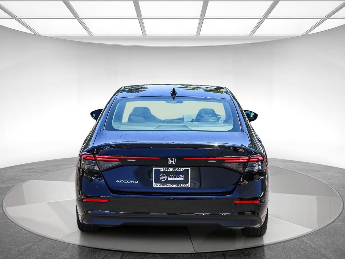 Used 2025 Honda Accord LX image 3