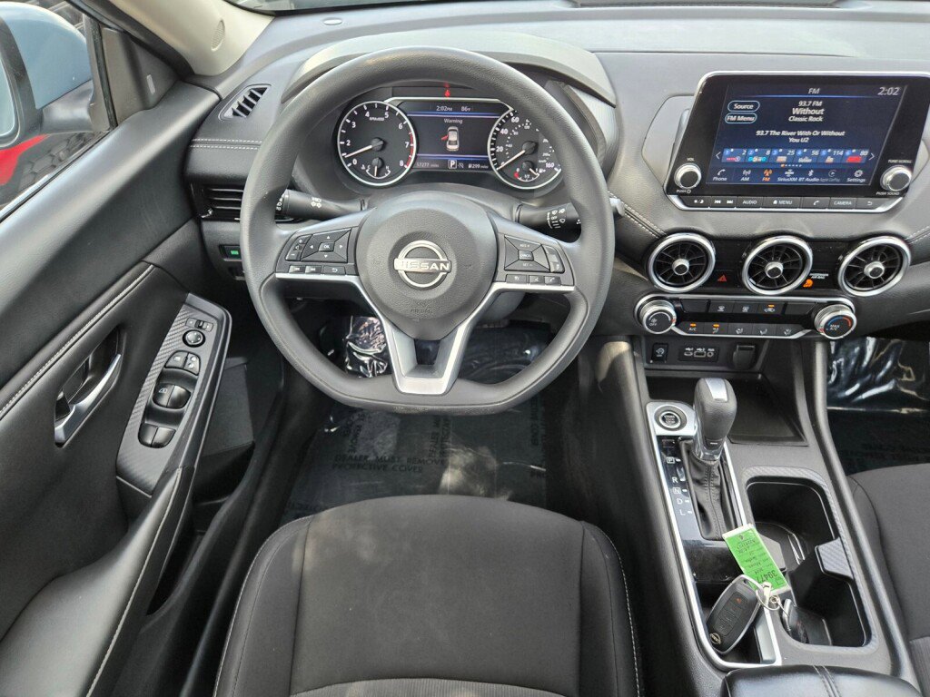 Used 2024 Nissan Sentra SV FWD image 11