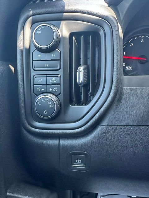 Used 2024 Chevrolet Silverado 3500 W/T AWD/4WD image 30