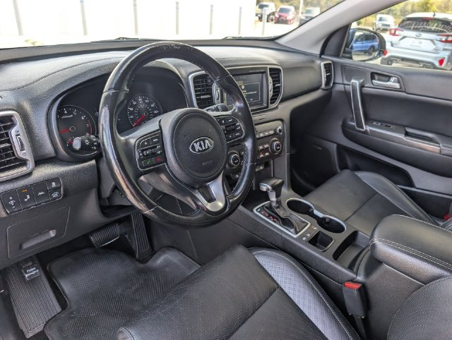 Used 2017 Kia Sportage EX w/ EX Technology Package FWD image 9