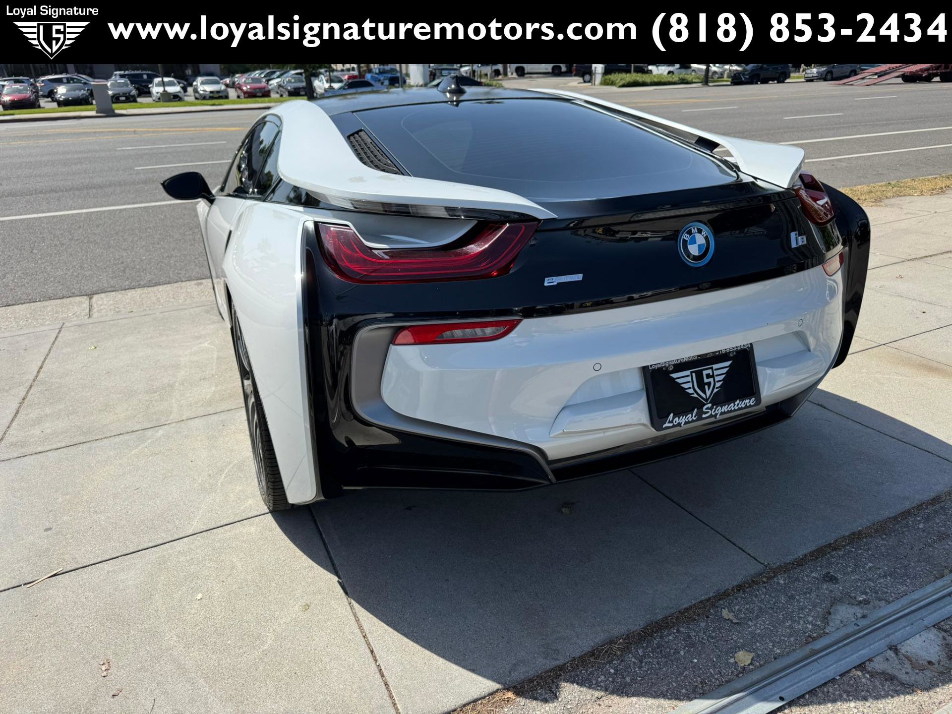 Used 2016 BMW i8 image 5